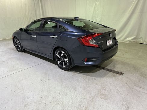 Used 2016 Honda Civic Touring image 8