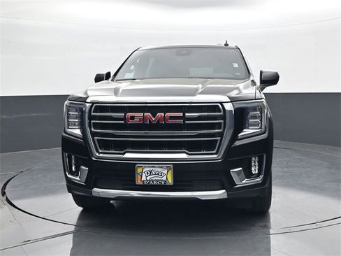 Used 2024 GMC Yukon XL SLT image 2