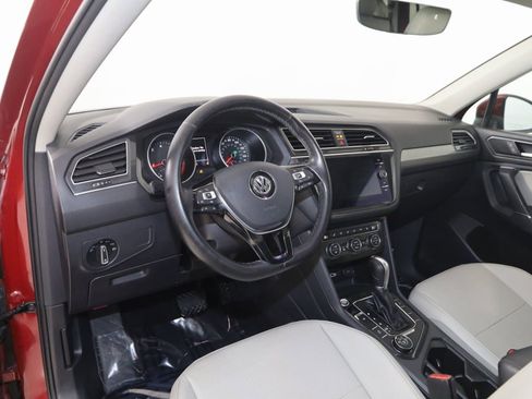 Used 2018 Volkswagen Tiguan SEL w/ 3rd Row Seat Package image 27