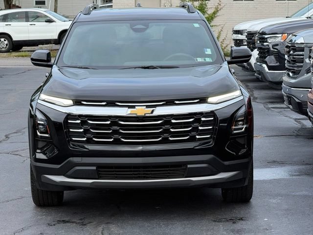 Used 2025 Chevrolet Equinox LT w/ Convenience Package II AWD/4WD image 2