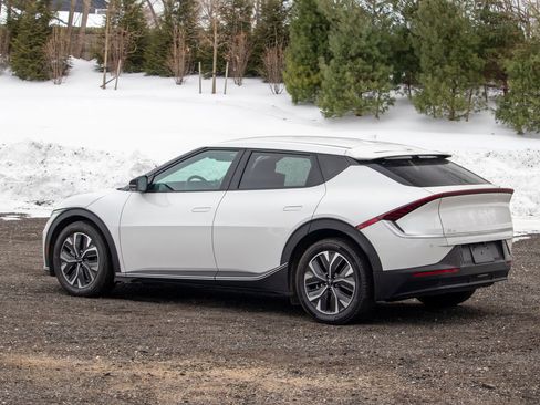 Used 2024 Kia EV6 Light image 5