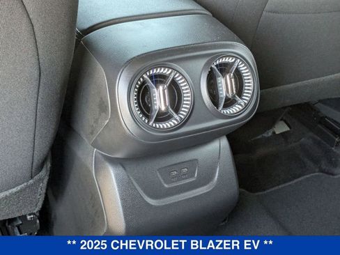 New 2025 Chevrolet Blazer EV LT image 25