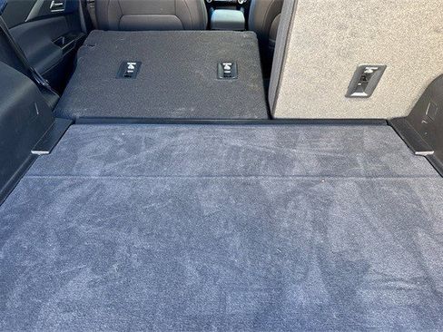 Certified 2024 Chevrolet Equinox EV LT image 22