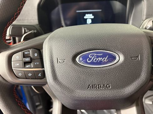 Certified 2025 Ford Ranger Raptor AWD/4WD image 24