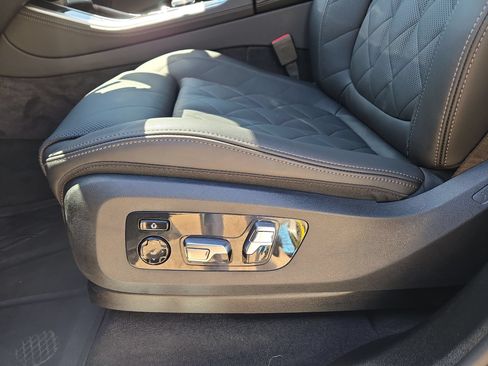 Used 2026 BMW X5 xDrive50e w/ M Sport Package AWD/4WD image 17