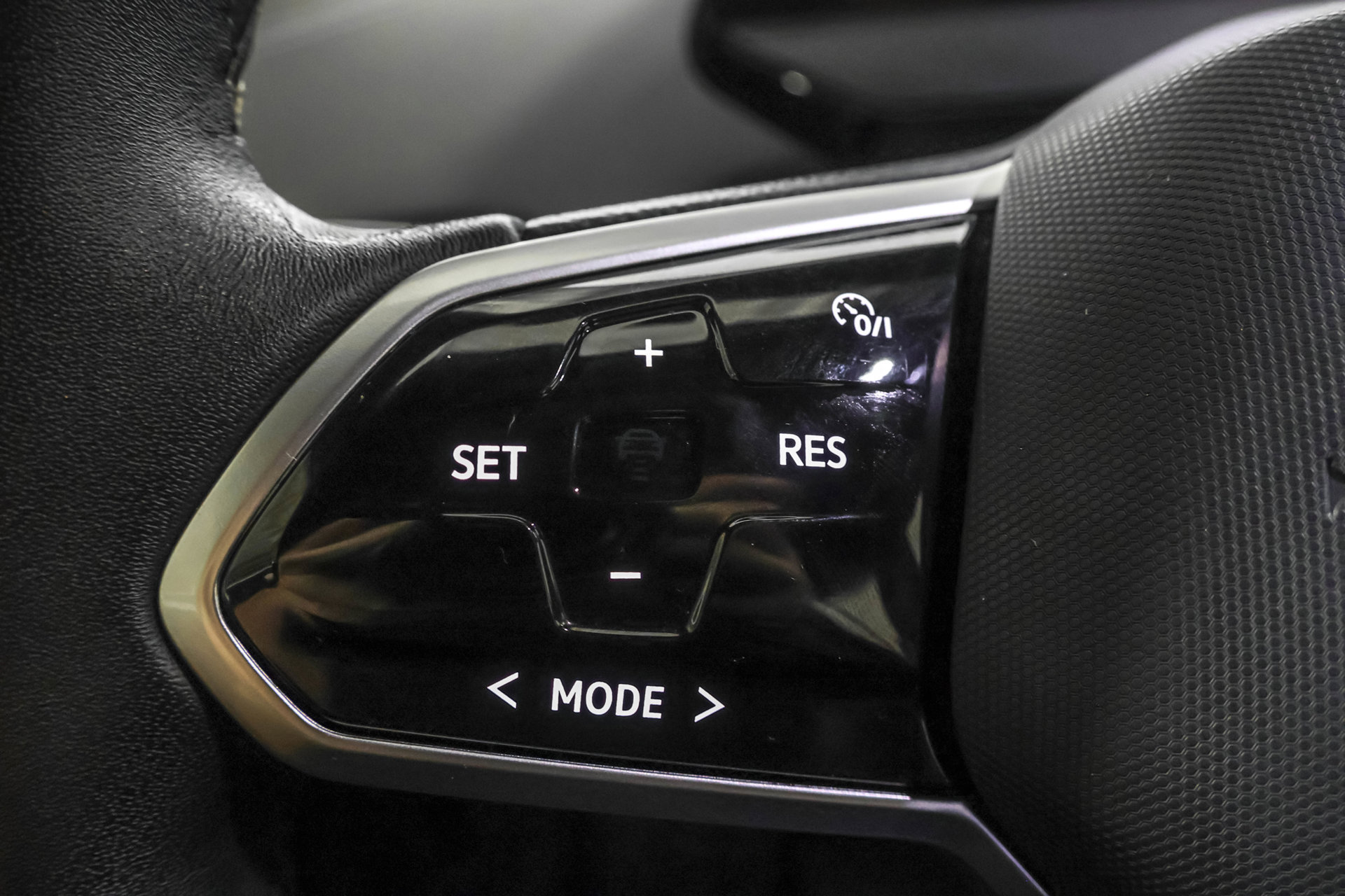 Used 2023 Volkswagen ID.4 Pro S RWD image 25