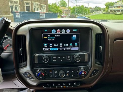 Used 2016 Chevrolet Silverado 2500 High Country w/ Duramax Plus Package AWD/4WD image 17