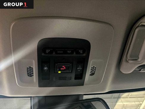 Used 2021 Toyota Camry XLE image 35