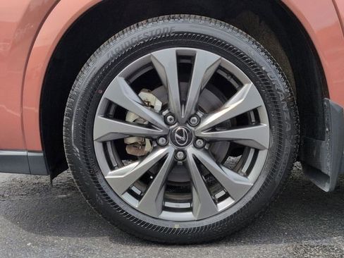 Used 2025 Lexus UX 300h FWD image 10