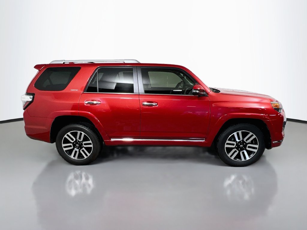 Used 2022 Toyota 4Runner Limited AWD/4WD image 2