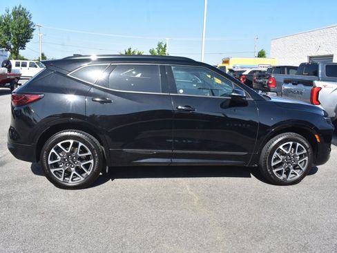 Used 2025 Chevrolet Blazer RS FWD image 3