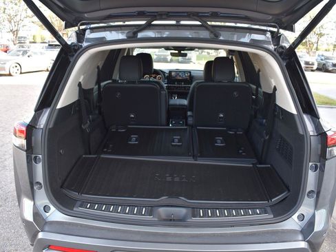New 2026 Nissan Pathfinder Platinum w/ Accent Package FWD image 66