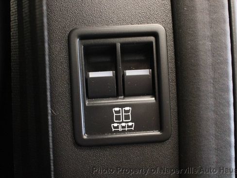Used 2022 Land Rover Discovery HSE R-Dynamic AWD/4WD image 40