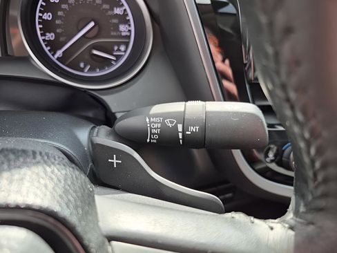 Used 2024 Toyota Camry SE image 35