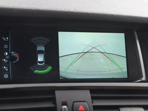 Used 2018 BMW X4 M40i image 10