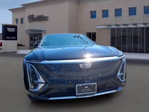 Certified 2024 Cadillac Lyriq Sport w/ LPO, Floor Liner Package AWD/4WD image 2