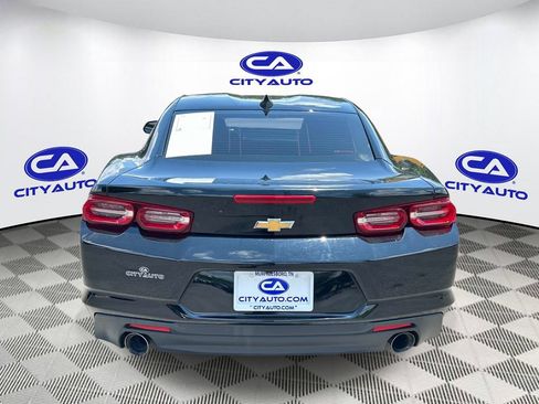 Used 2019 Chevrolet Camaro LT RWD image 5