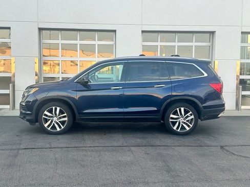 Used 2017 Honda Pilot Elite image 3