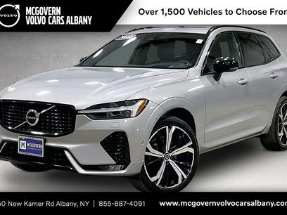 Used 2022 Volvo XC60 B5 R-Design w/ Advanced Package