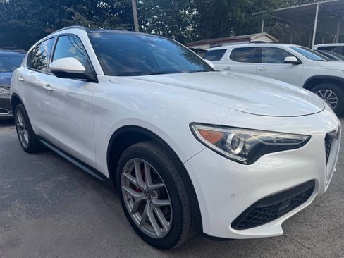 Used 2018 Alfa Romeo Stelvio Ti Sport image 6