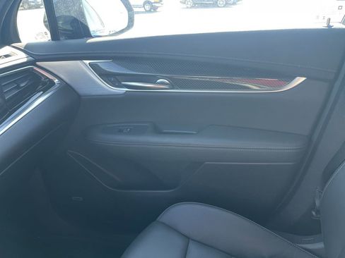 Certified 2024 Cadillac XT6 Sport w/ Technology Package image 24