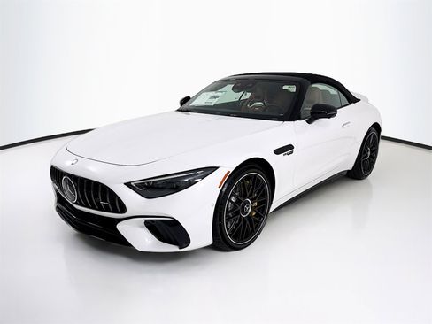 New 2025 Mercedes-Benz SL 63 AMG 4MATIC image 3