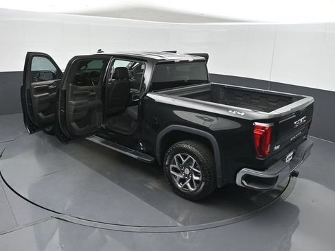 Used 2022 GMC Sierra 1500 SLT w/ SLT Convenience Package AWD/4WD image 58
