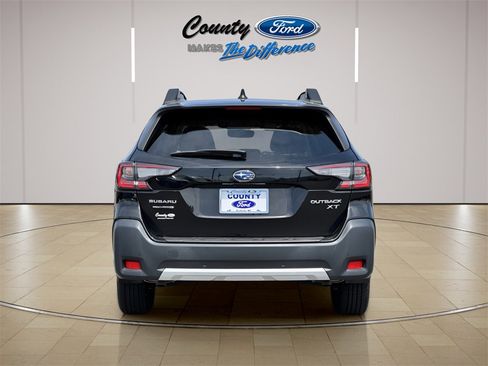 Used 2023 Subaru Outback Limited XT image 11