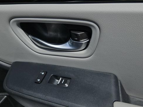Used 2024 Honda Pilot EX-L image 33