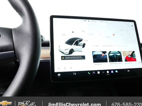 Used 2022 Tesla Model Y Performance image 11