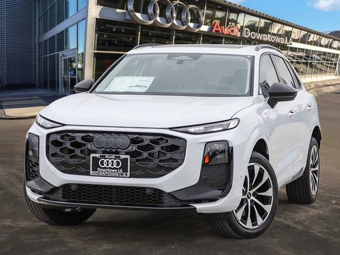 New 2026 Audi Q3 quattro 2.0T AWD/4WD image 1