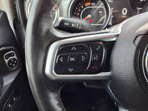 Certified 2019 Jeep Wrangler Unlimited Sahara AWD/4WD image 13