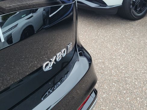 New 2026 INFINITI QX80 Luxe image 7