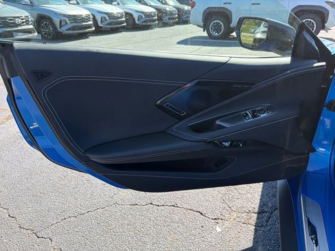 Used 2025 Chevrolet Corvette Stingray Preferred Cpe w/ Z51 Performance Package RWD image 10