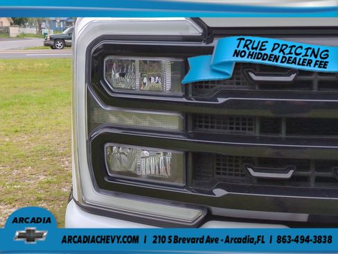 Used 2024 Ford F250 Lariat w/ Lariat Ultimate Package AWD/4WD image 8