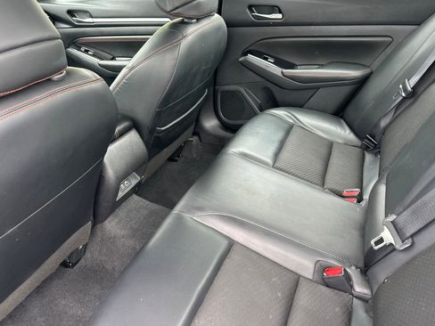 Certified 2023 Nissan Altima 2.5 SR FWD image 12