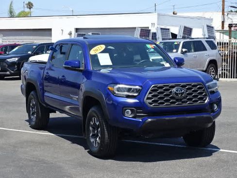 Certified 2023 Toyota Tacoma TRD Off-Road w/ TRD Premium Off Road Package AWD/4WD image 2