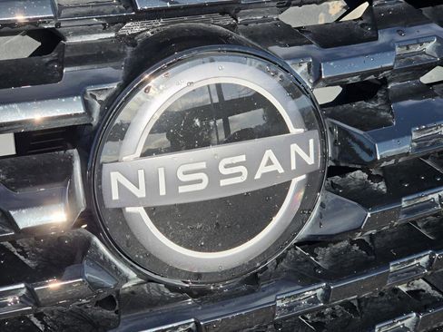 Used 2021 Nissan Kicks S FWD image 34