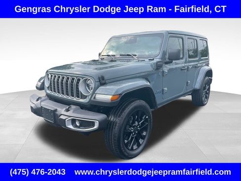 Certified 2025 Jeep Wrangler Unlimited Sahara w/ Safety Group AWD/4WD image 3