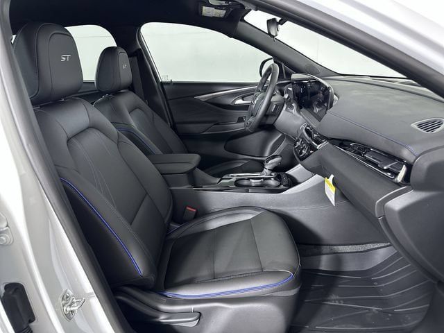 New 2026 Buick Envista Sport Touring FWD image 30