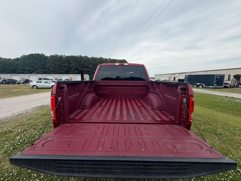 Used 2017 Ford F150 XLT AWD/4WD image 16