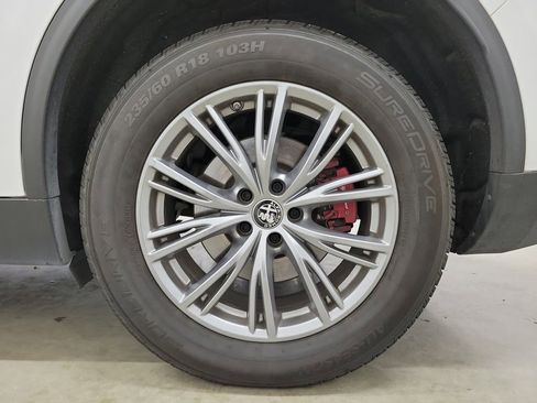 Used 2023 Alfa Romeo Stelvio Sprint image 12