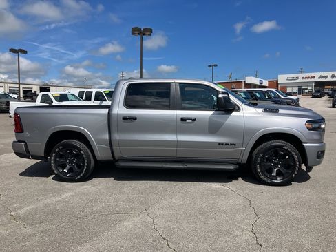 Certified 2025 RAM 1500 Big Horn AWD/4WD image 4