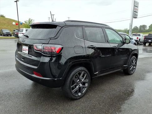 Used 2024 Jeep Compass Limited w/ High Altitude Package AWD/4WD image 4