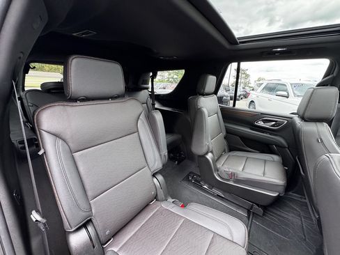 Used 2021 Chevrolet Tahoe High Country AWD/4WD image 34
