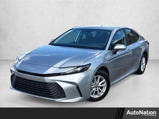 Used 2025 Toyota Camry LE video 1