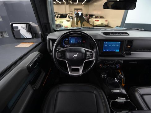 Used 2023 Ford Bronco Badlands image 28