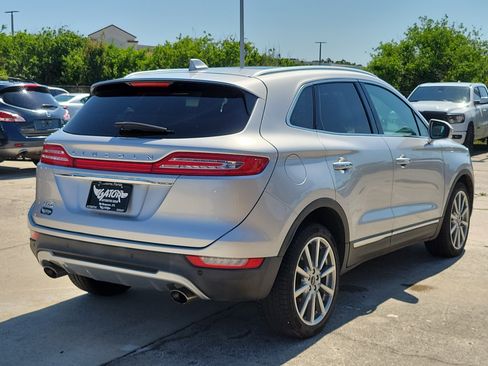 Used 2019 Lincoln MKC Reserve FWD image 4