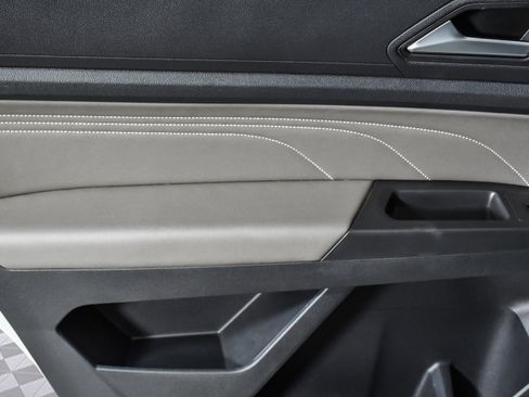 Used 2023 Volkswagen Atlas Cross Sport SEL image 22