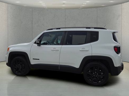 Used 2022 Jeep Renegade Altitude AWD/4WD image 8